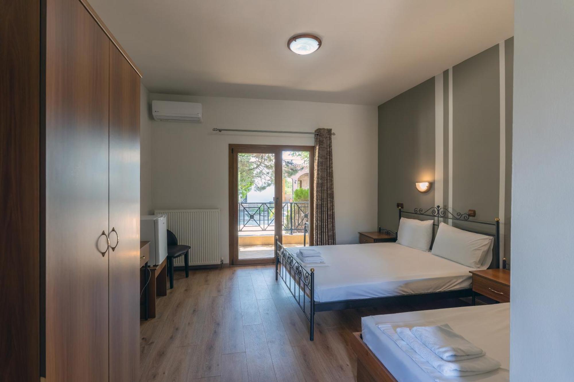 Hotel Agistro Ángistron Eksteriør billede